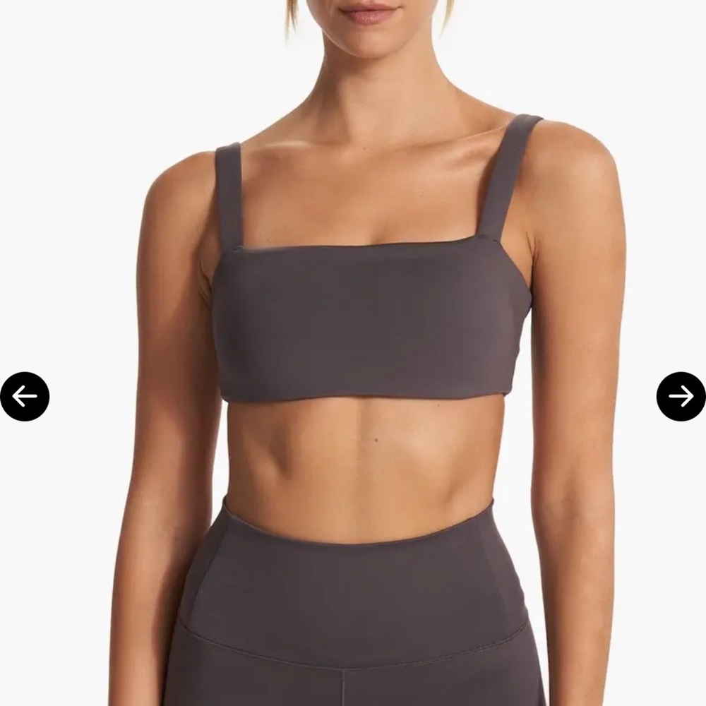 Vuori Quare Square-Neck Sports Bra